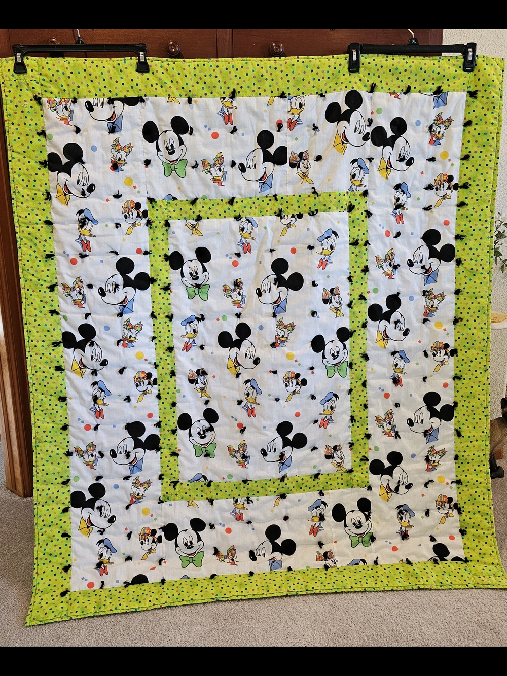 Disney Mickey & Friends Green Polka Dot Quilt & Christmas Mickey 55x48, 27x27